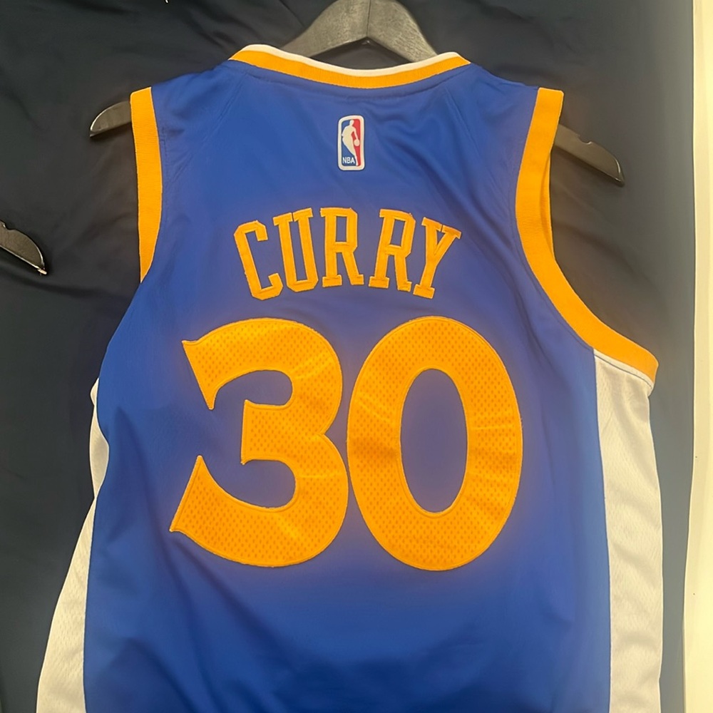 Stephen Curry Jersey Size M